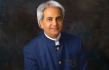 Faith Healer Benny Hinn Suffers a Heart Attack & His Family Members Are Asking for Prayers