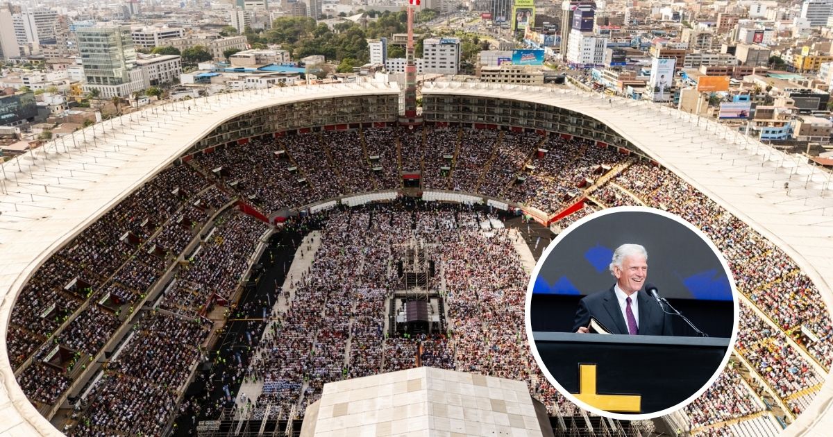 Thousands Turn to Christ as Franklin Graham Preaches to 48,500 in PERU