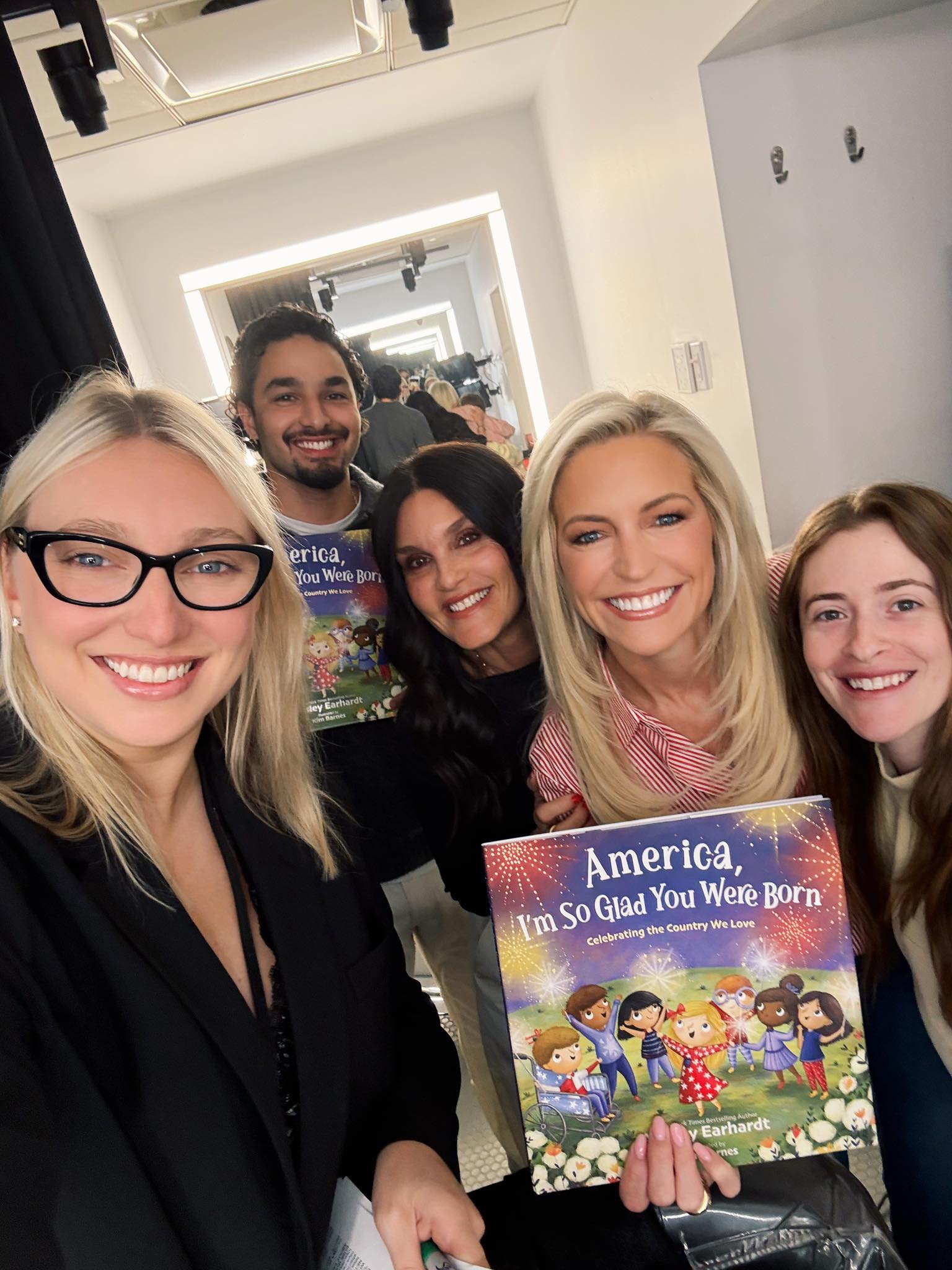 Photo Credit: Ainsley Earhardt/Facebook