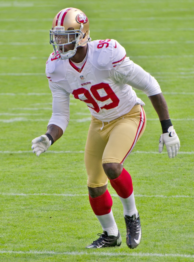 By Mike Morbeck - Flickr: Aldon Smith, CC BY-SA 2.0