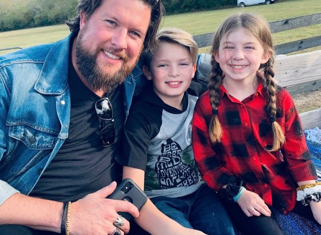 Zach Williams Quotes Psalm 127 in Father's Day Post: 