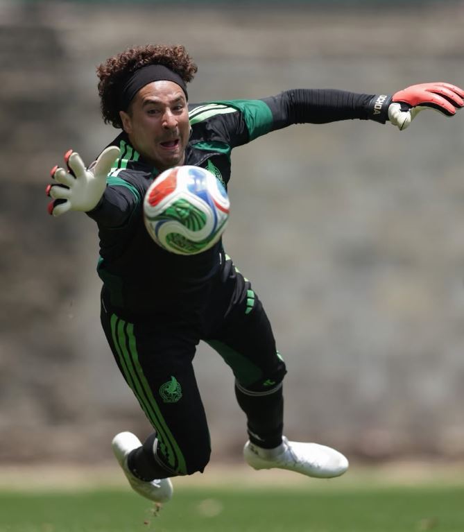 Memo Ochoa Carried a Cross Into His Last World Cup and Mexico Made History