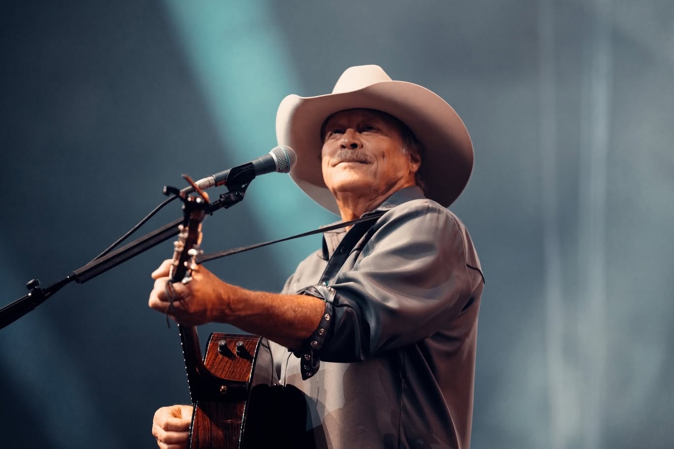 Alan Jackson's Final Concert Is Tonight: Here's the Star-Studded Lineup and How to Watch