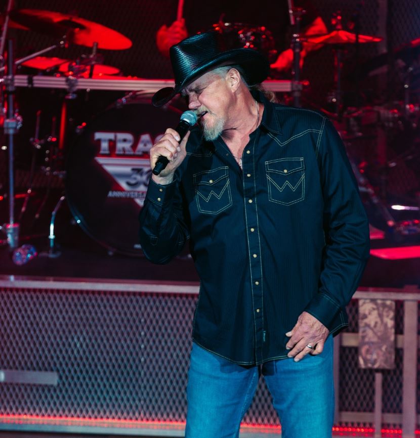 Photo Credit: @catherinepowell via traceadkins/Instagram