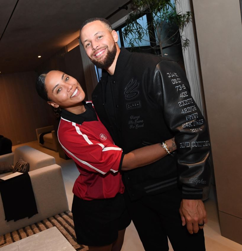 Photo Credit: ayeshacurry/Instagram
