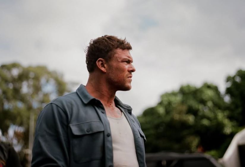 Photo Credit: @__tsmitty via alanritchson/Instagram